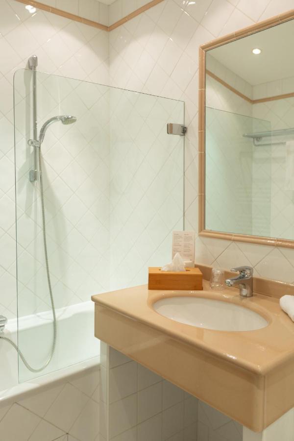 Le Square Otel Astaffort Dış mekan fotoğraf