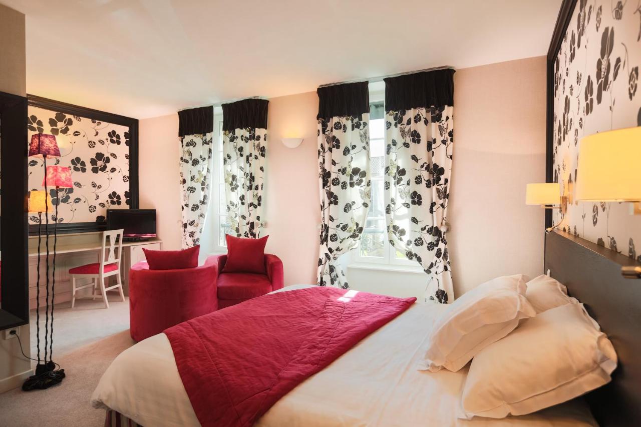 Le Square Otel Astaffort Dış mekan fotoğraf