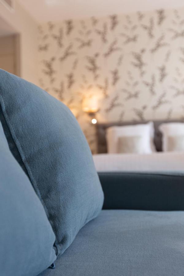 Le Square Otel Astaffort Dış mekan fotoğraf